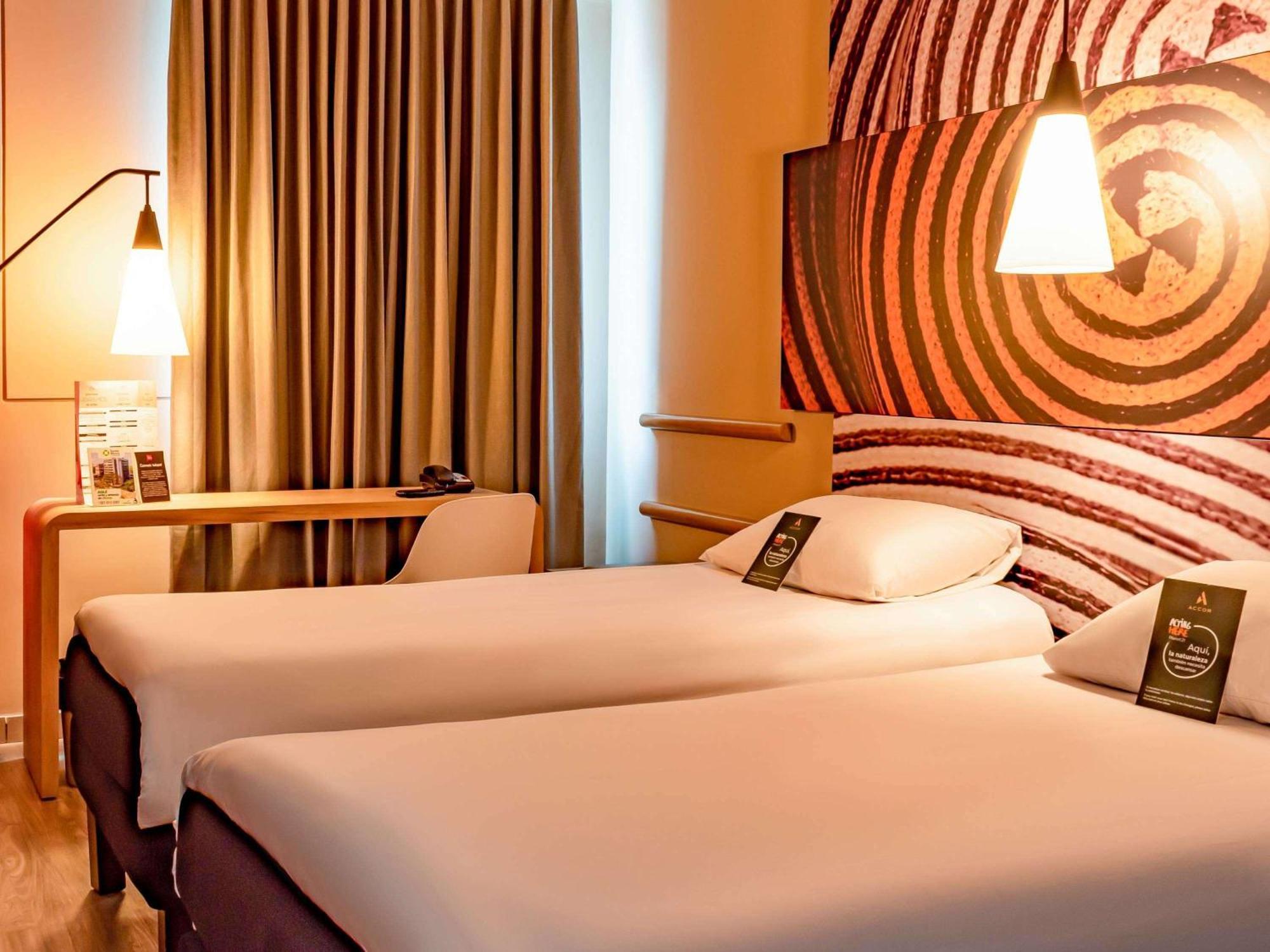 Ibis Apartadó Eksteriør bilde
